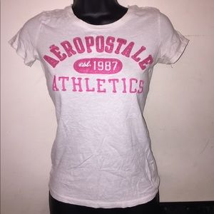 white aeropostale tshirt